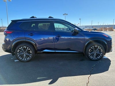 2025 Nissan Rogue Platinum