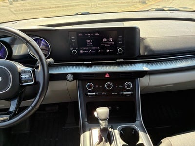 2024 Kia Carnival LX