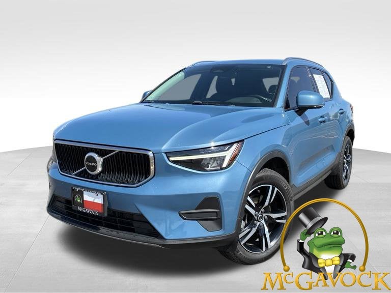 2023 Volvo XC40 B4 Core