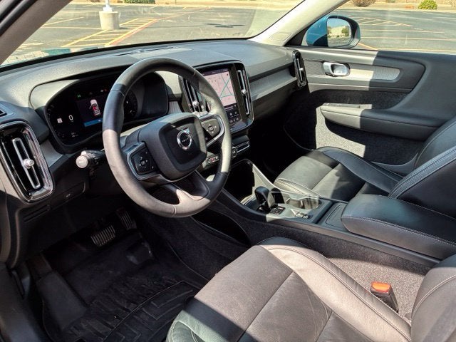 2023 Volvo XC40 B4 Core