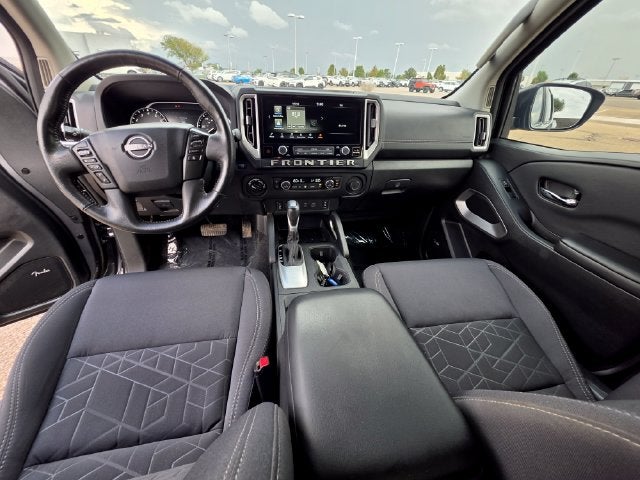 2025 Nissan Frontier SV