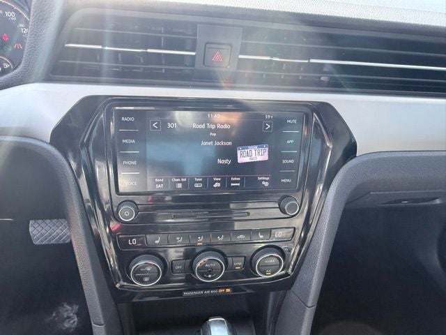 2020 Volkswagen Passat 2.0T SE