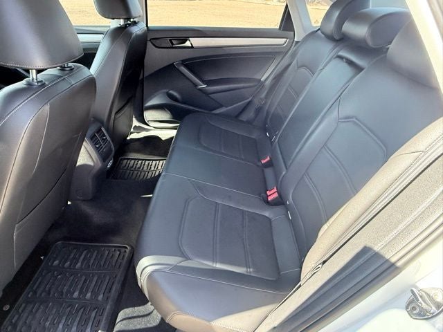 2020 Volkswagen Passat 2.0T SE