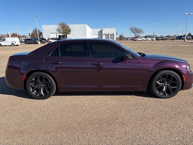 2021 Chrysler 300 Touring