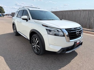 2024 Nissan Pathfinder Platinum