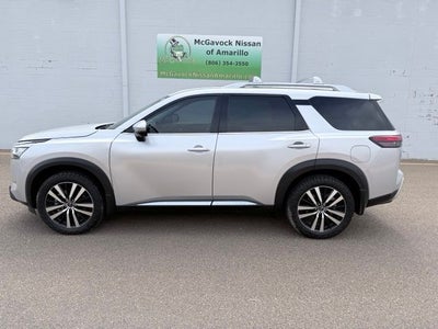 2024 Nissan Pathfinder Platinum