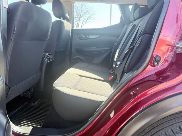 2022 Nissan Rogue Sport SV