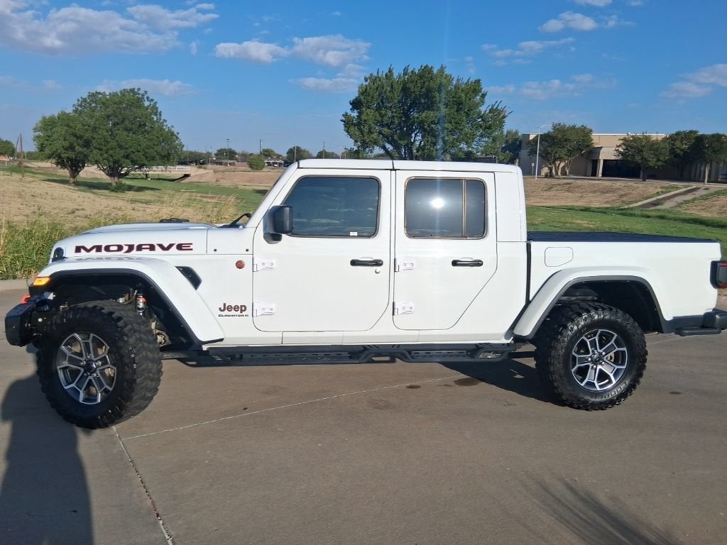 2024 Jeep Gladiator Mojave X