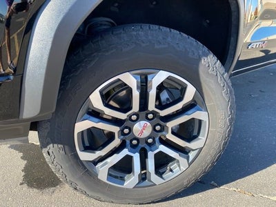 2024 GMC Canyon AT4