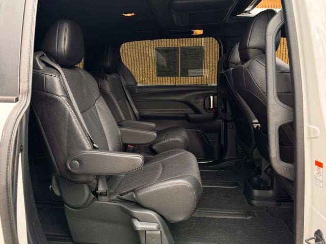 2025 Toyota Sienna Limited