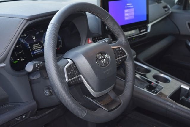 2025 Toyota Sienna Limited