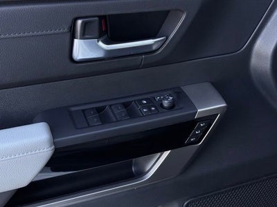 2025 Toyota Sequoia SR5