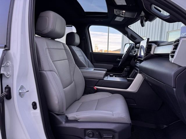 2025 Toyota Sequoia SR5